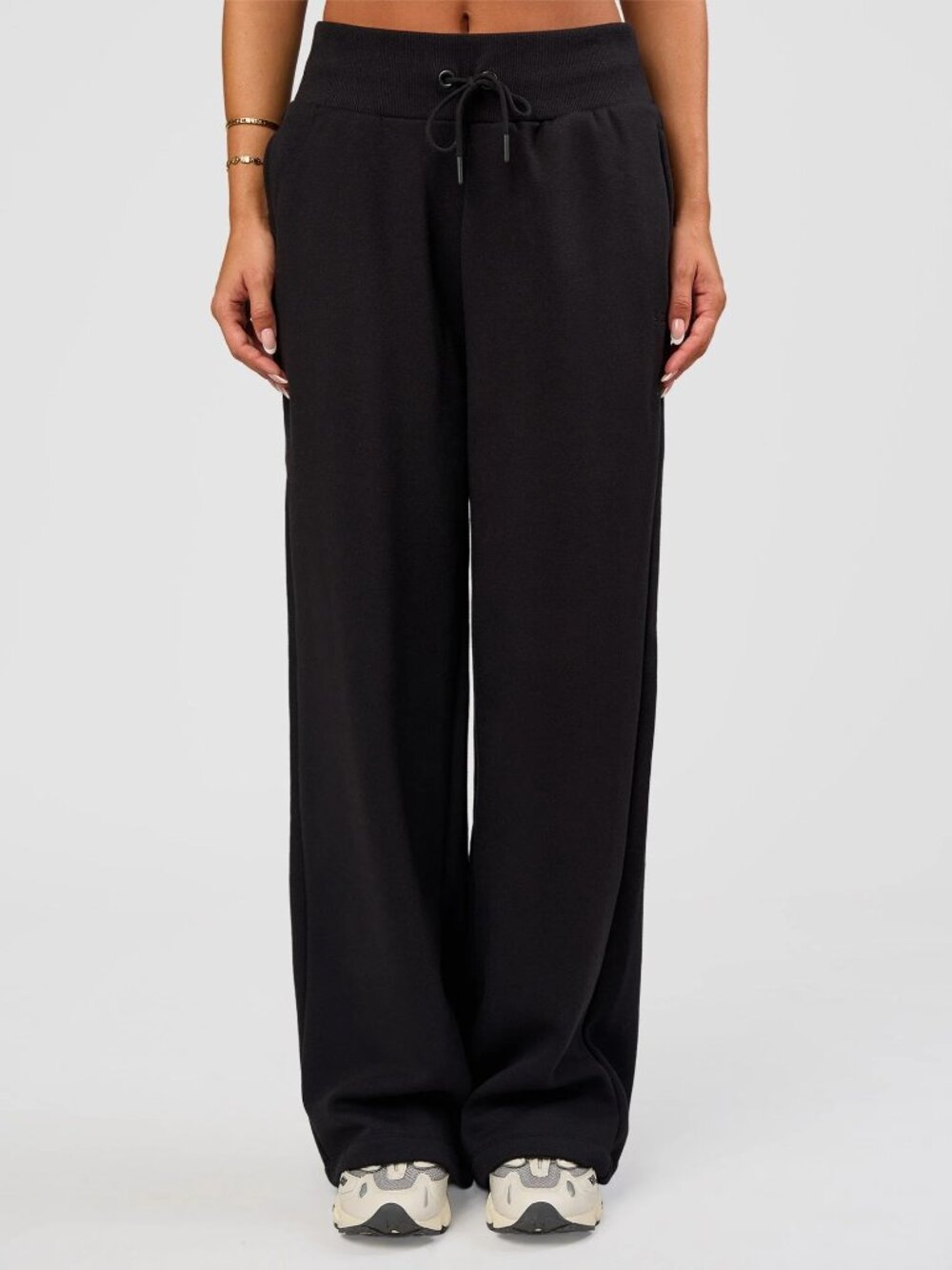 LSKD Go-To Wide Leg Track Pant in Black, Size Small - Picture 2 of 13
